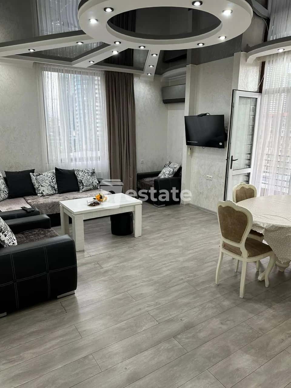 3+1 в Грузии - Пиросмани 18А